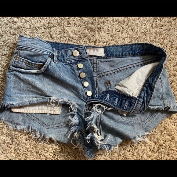 Free People denim shorts - Picture 2 of 5
